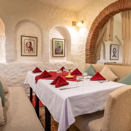 Riad Al Madina 에사우이라 외부 사진