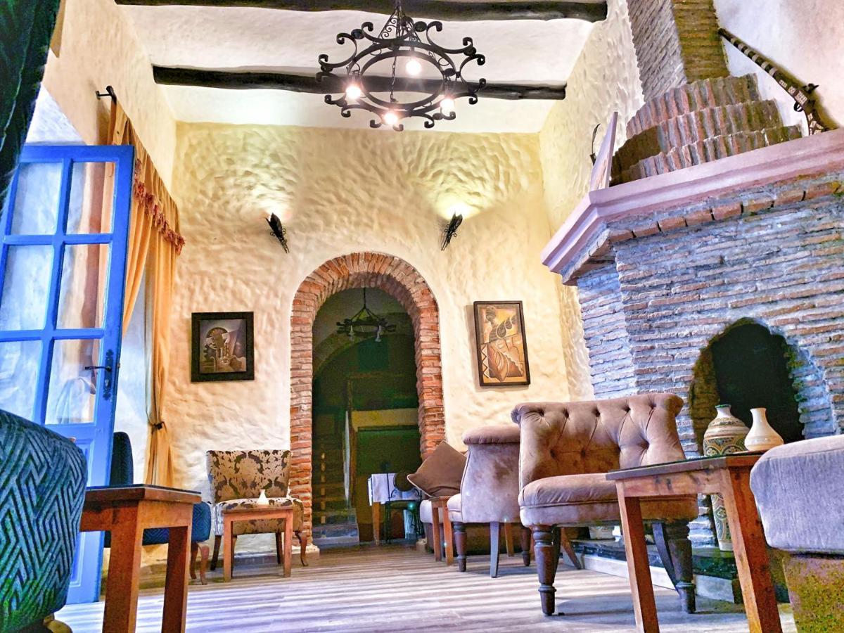 Riad Al Madina 에사우이라 외부 사진