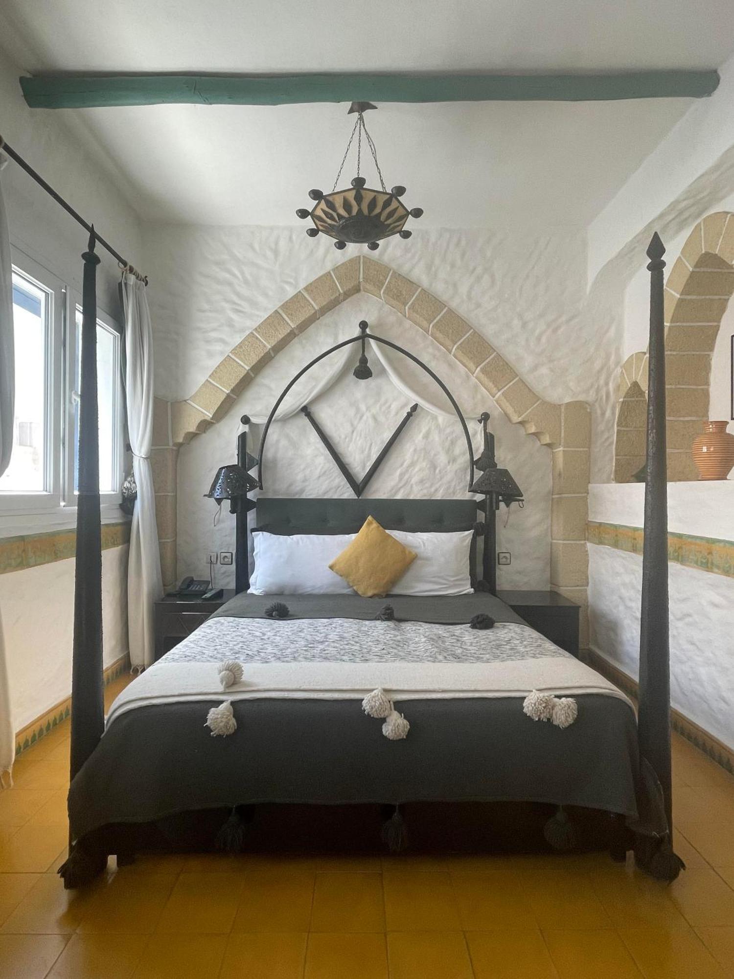 Riad Al Madina 에사우이라 외부 사진