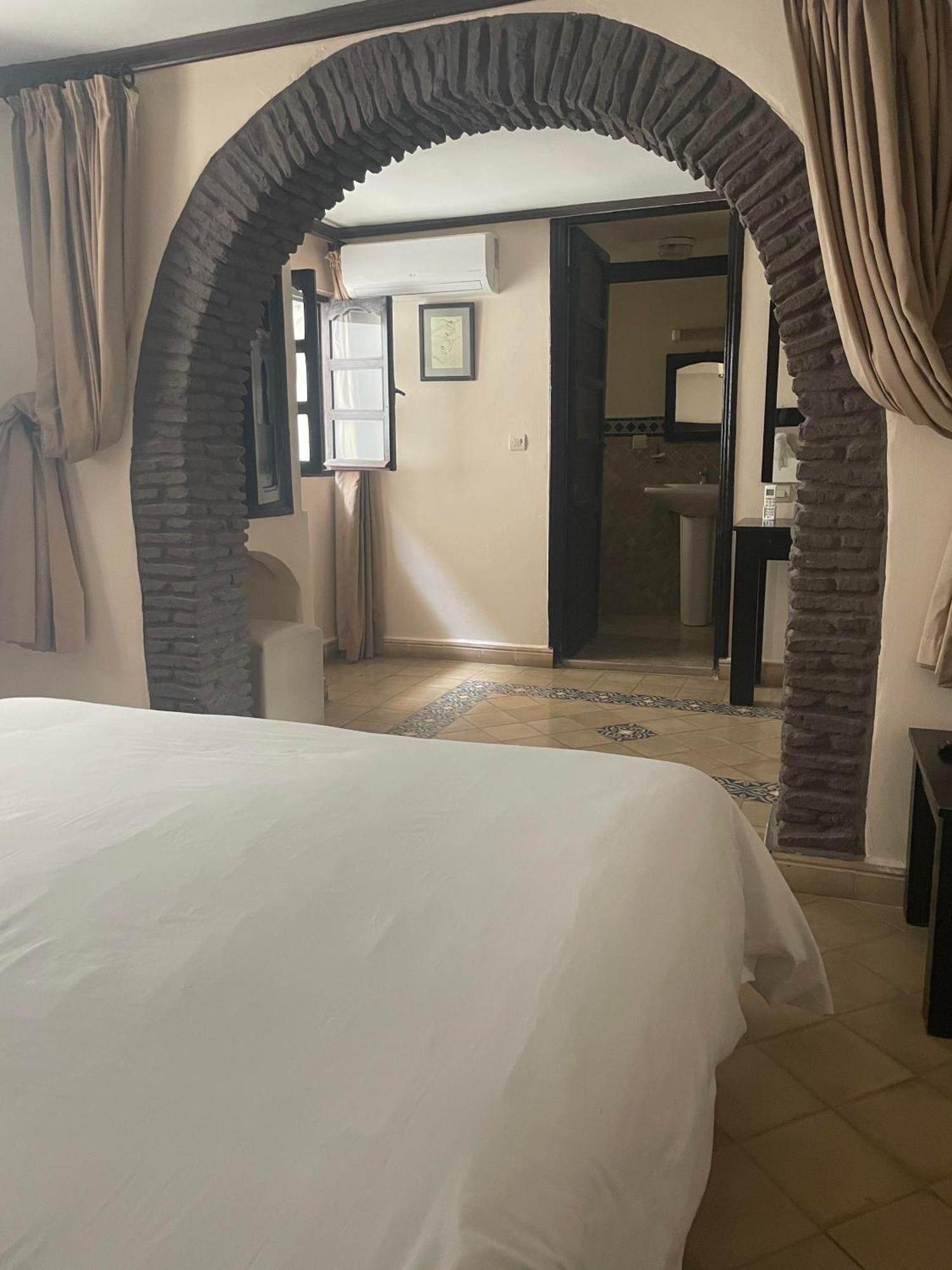 Riad Al Madina 에사우이라 외부 사진