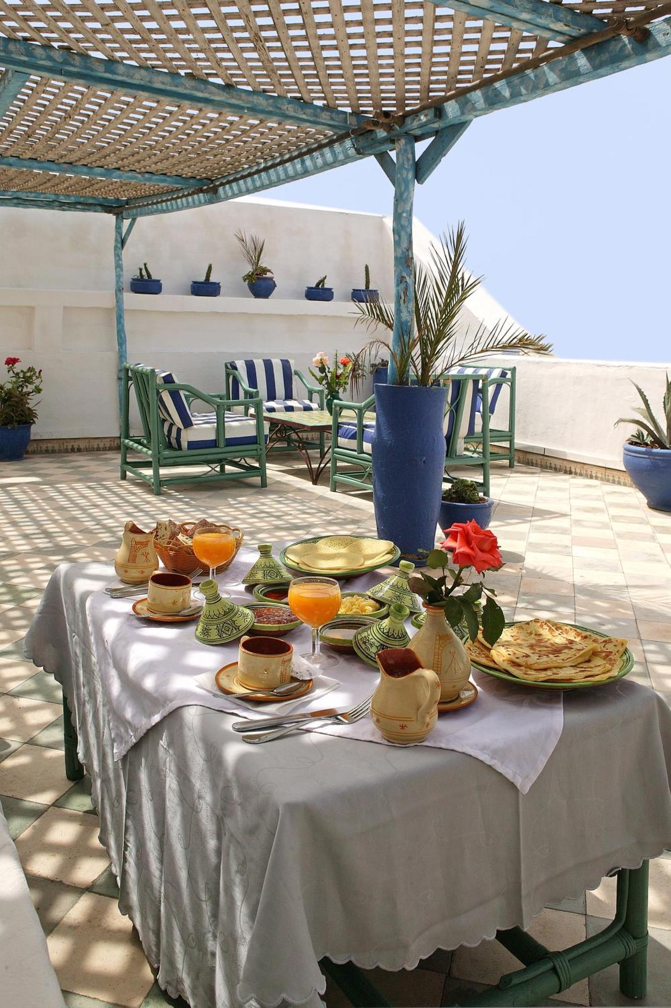 Riad Al Madina 에사우이라 외부 사진